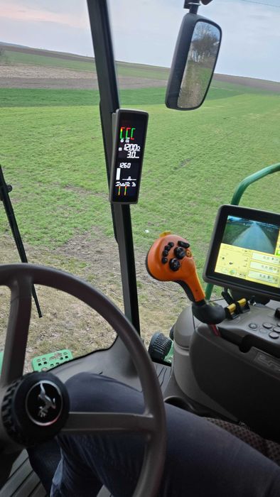 John deere S680i