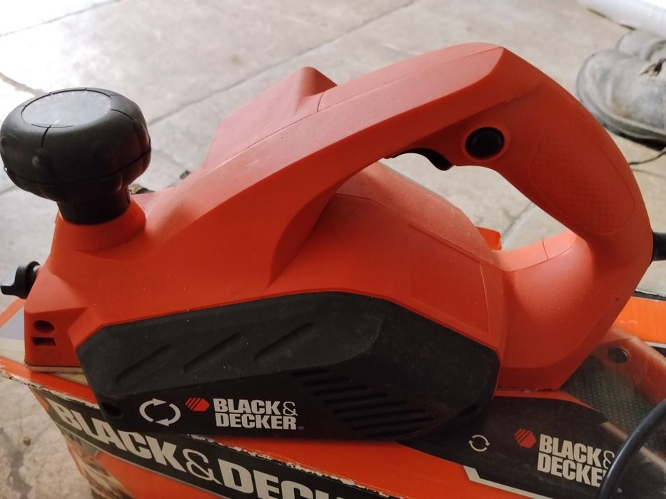 Plaina black decker como nova
Modelo: KW712
Potência: 650 W