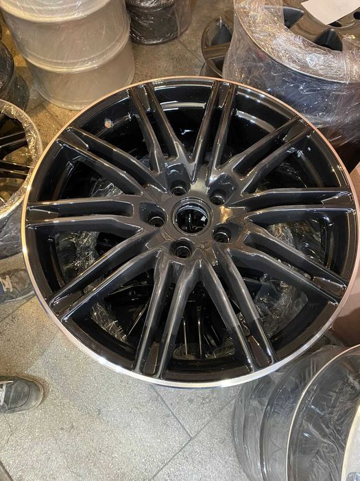 Oryginalny Komplet 4 sztuki Porsche Cayenne Turbo GTS felgi 21 cali