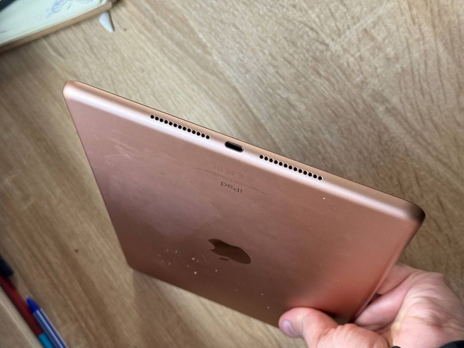 Ipad 7 127gb акумулятор 99%