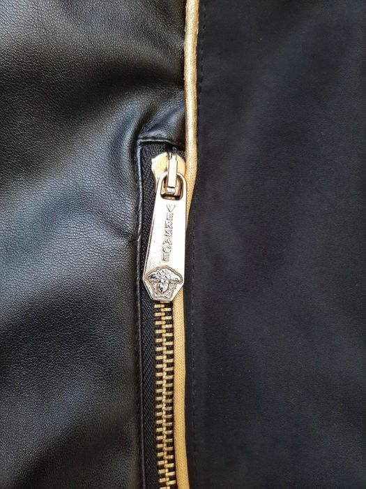 Куртка версачи    .