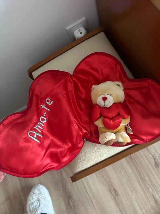 Peluche , ursinho que abre