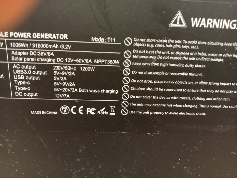 vendo estacão de energia portátil e solar de 220 v