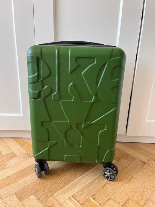 Walizka kabinowa Heineken