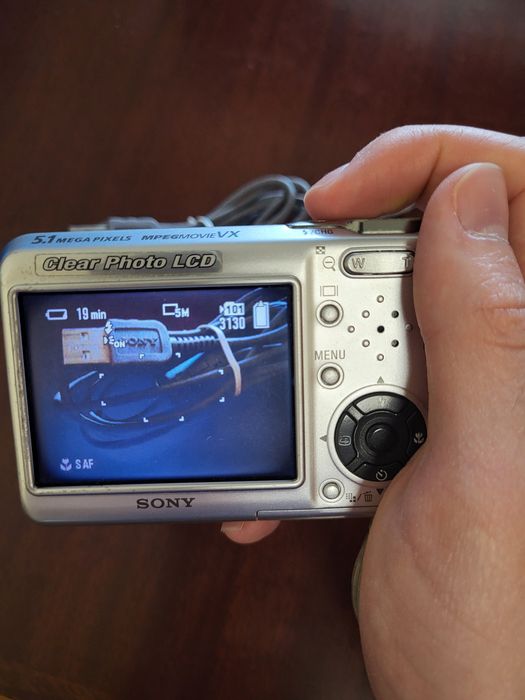 Câmara Fotográfica - Sony Cybershot DSC-T3