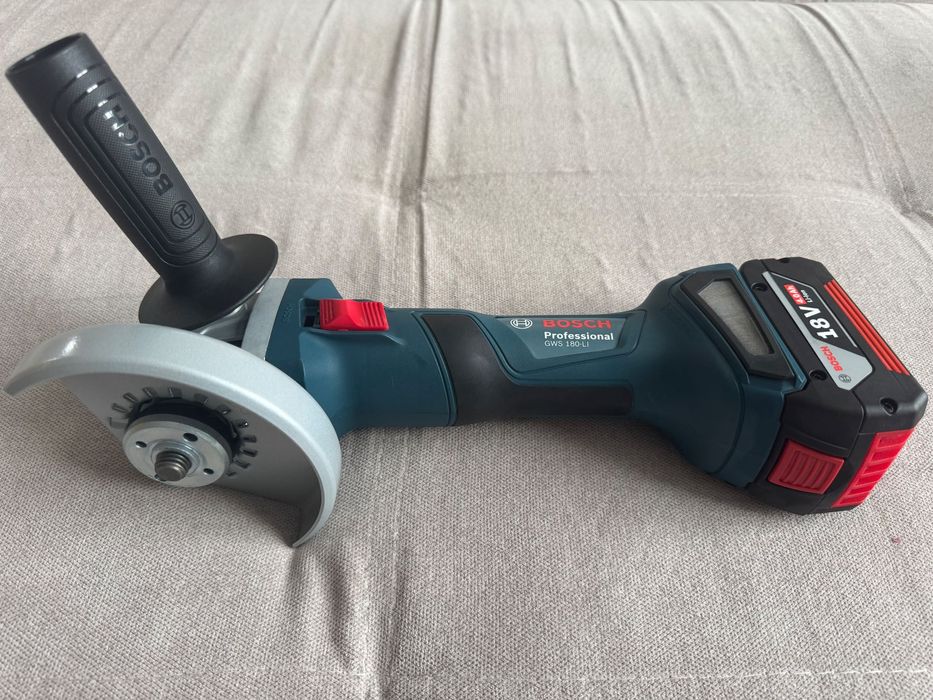 Акумуляторний набір інструментів Bosch Новий