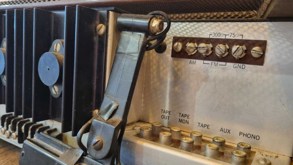 Heathkit AR-29 - amplituner