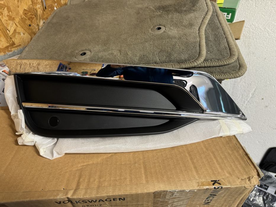 Nowa oryginalna kratka zderzaka volvo S/V90