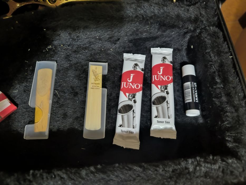 Saxofone tenor + hardcase