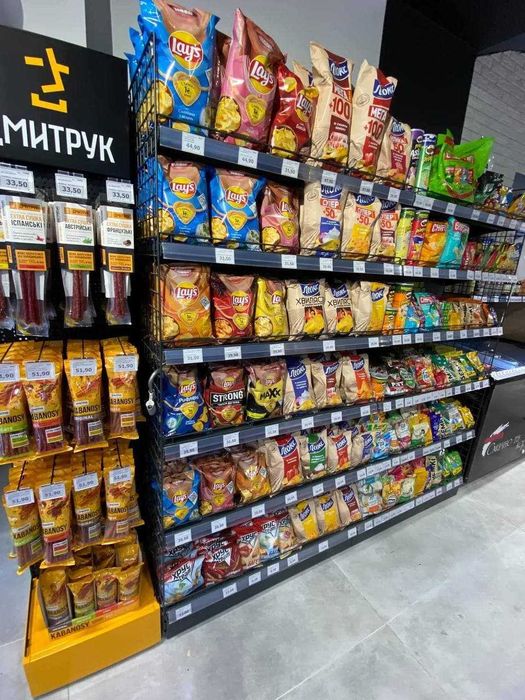 Стелажі, полиці, касові бокси, прикасові зони, холодильники