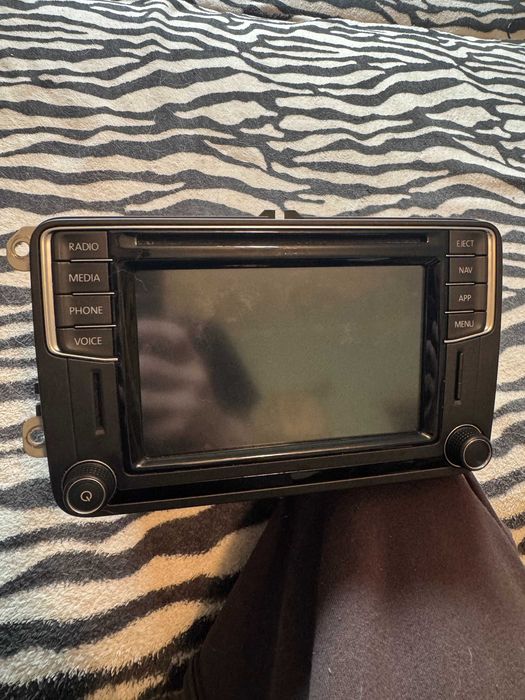 Radio VW MIB2 PQ STD2 wersja z DAB wraz z całym zestawem do retrofit