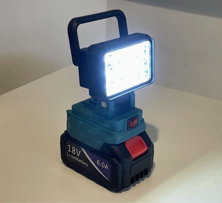 LED-лампа Прожектор з Акумулятором 18V(15 світлодіодів)