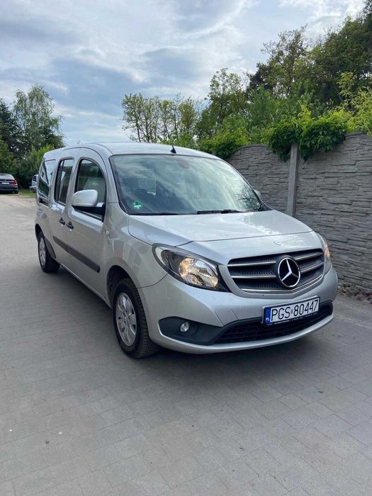 Wynajem Mercedes Citan 7-osobowy