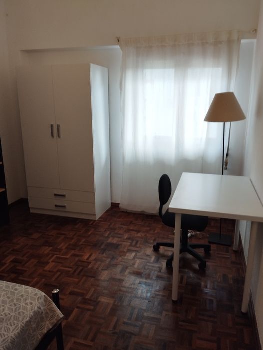 Quarto para estudante em Leiria