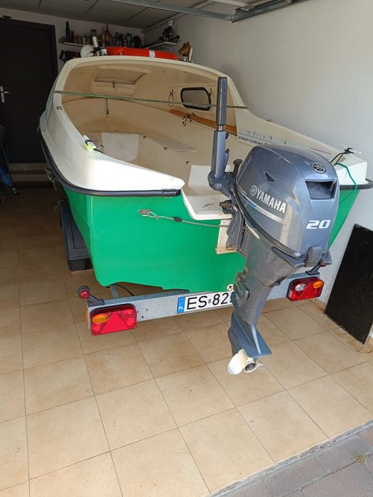 Łódź łódka motorowa kabinowa wędkarska Romana silnik Yamaha 20 HP przyczepa