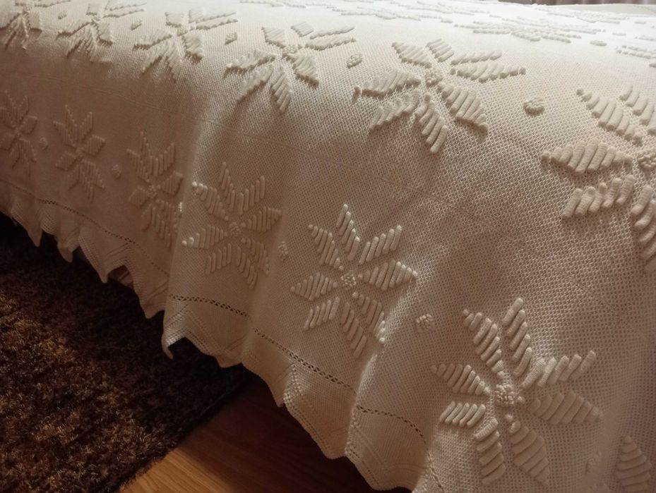 Colcha de croché branca