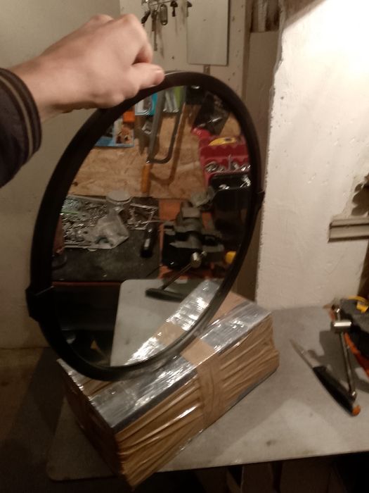 Lustro PRL bakelit ramka .dobry stan