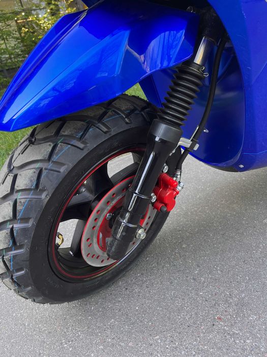 Скутер SPARK SP150S-19BN