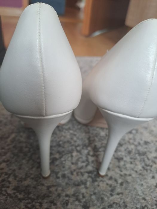 #120 Buty białe 10cm szpilki