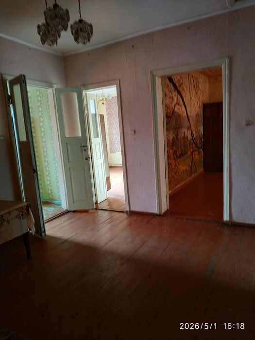 Продам будинок для великої родини. Зміїв.