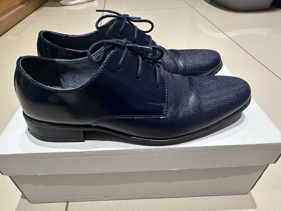 Buty granatowe 34 na komunię
