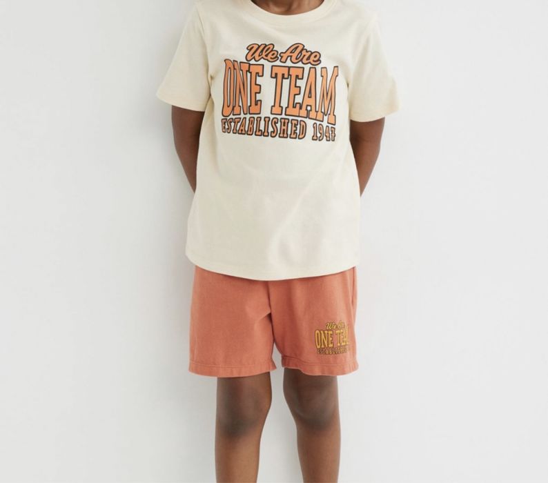 Szorty krótkie spodenki chłopięce H&M 122