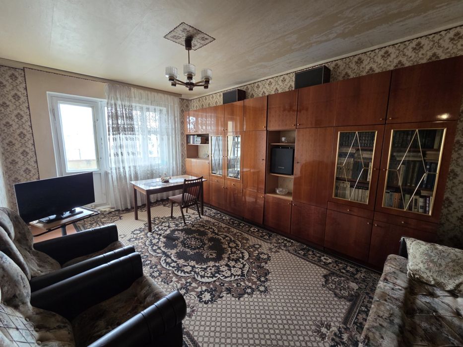 Продам 3к Архитектора Старова 4в