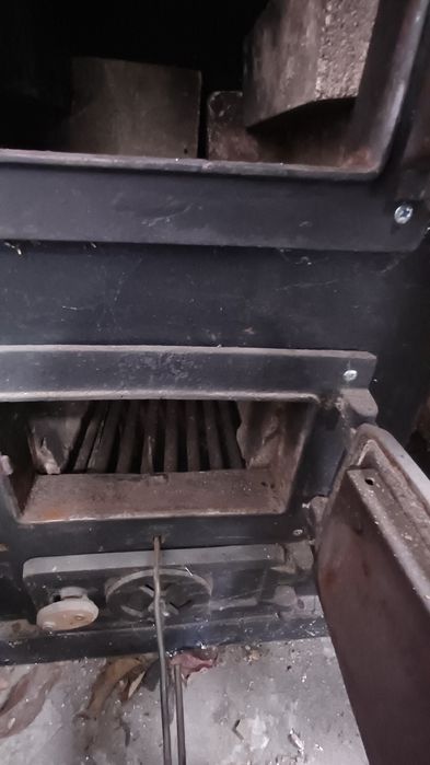 Piecyk warsztatowy na drewno,węgiel