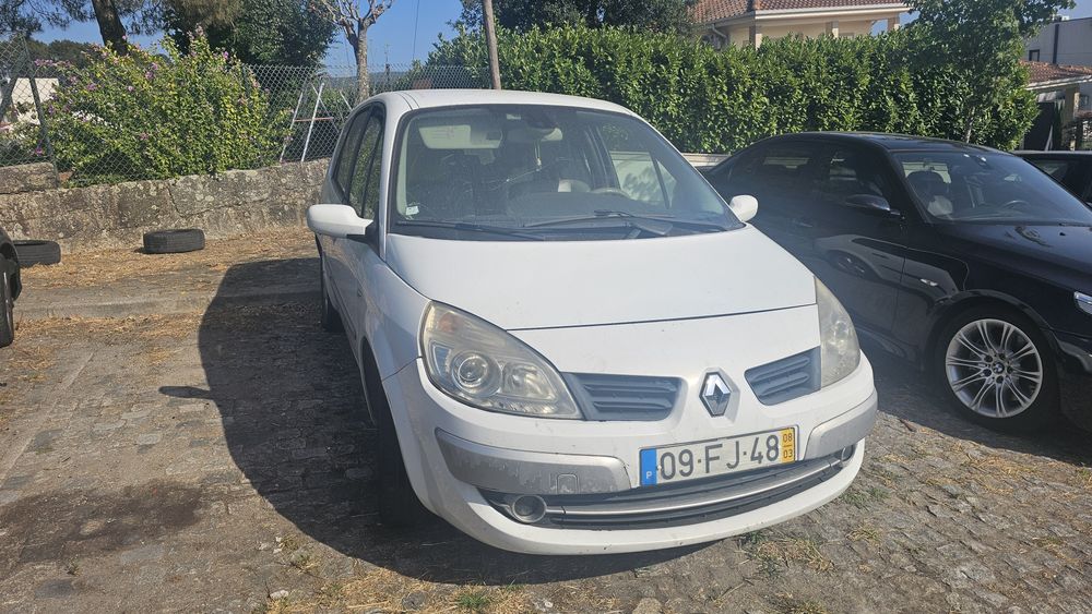 Renault Scenic II 7 lugares avariada para peças ou reparação — photo 4