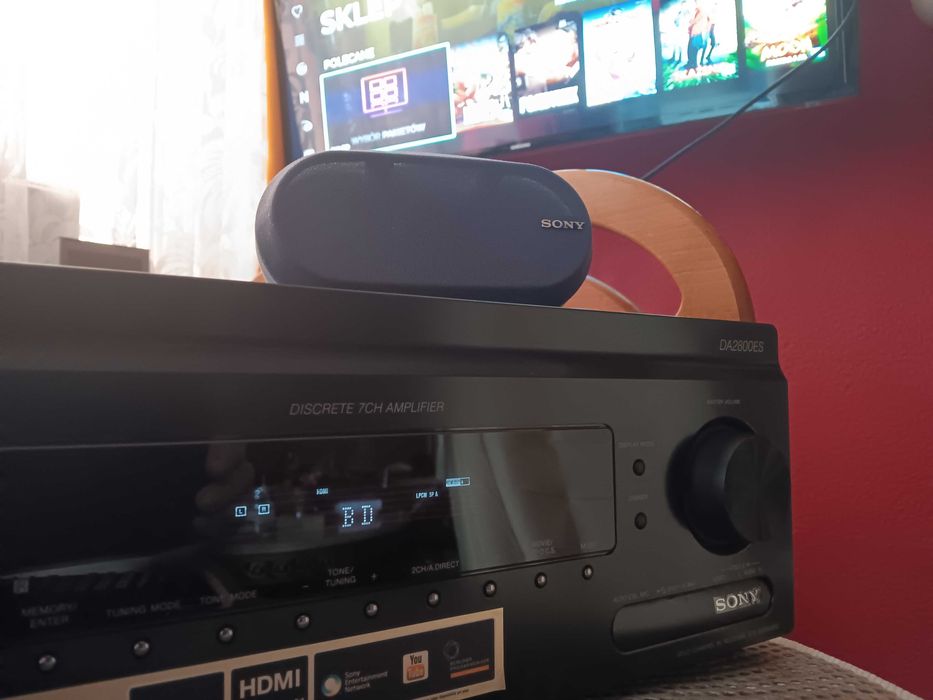 Sony str-da2800es 7.2 4k 3D usb