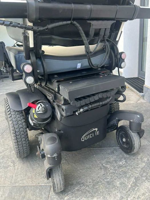 Quickie Jive M Electric Wheelchair