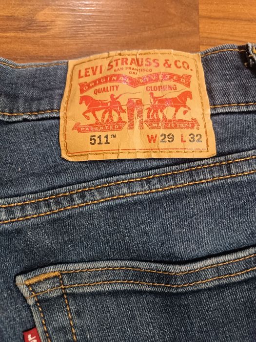 Синие штаны Levis 511