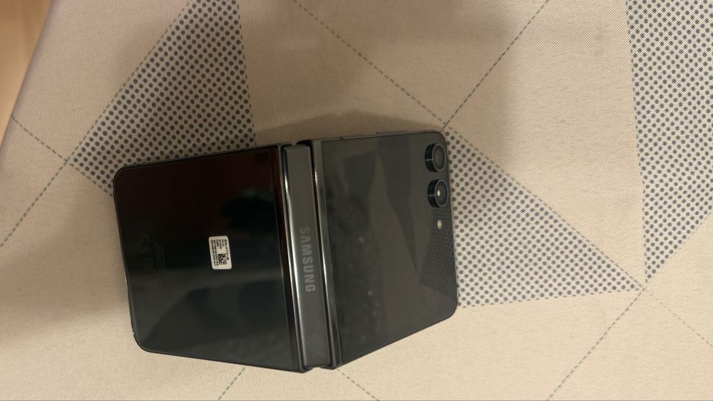 Samsung Galaxy Flip 5 512GB