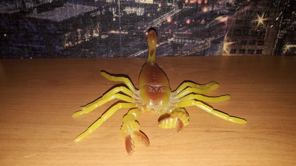 Игровые фигурки. Несекомые.