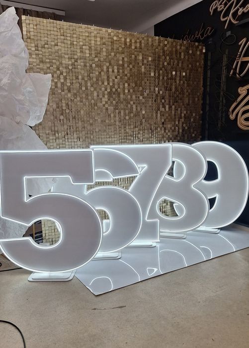 Cyfra 18 urodziny happy birthday led ledon