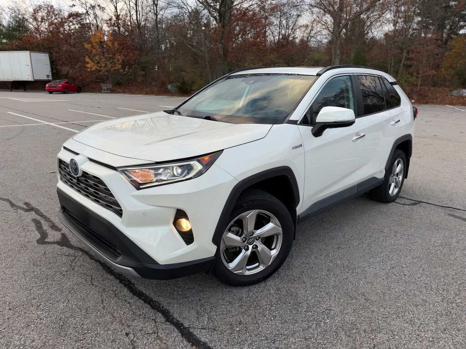 Toyota RAV4 Hybrid Limited      2019