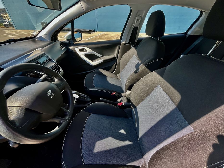 PEUGEOT 208 1.2 Purelike (2019) | 43 000 km | Económico & Impecável