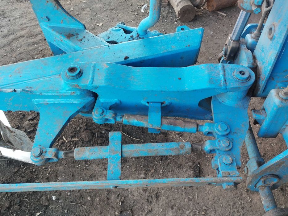 Плуг оборотний Lemkin