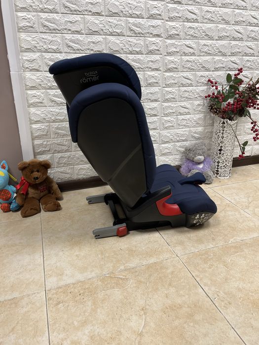 Автокрісло BRITAX ROMER KIDFIX 2R Група 2/3 (15-36кг) бустер