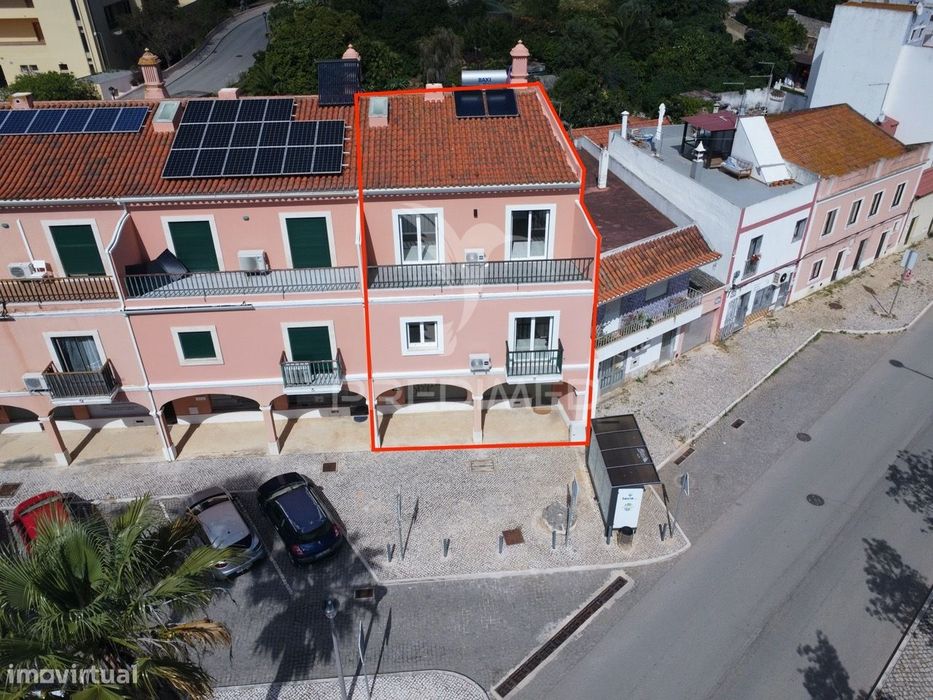 Moradia Nova na Charmosa Vila de Estombar