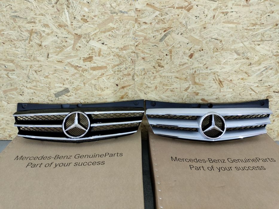 Решітка радіатора хромована рестайл Mercedes Мерседес Viano Віано W639