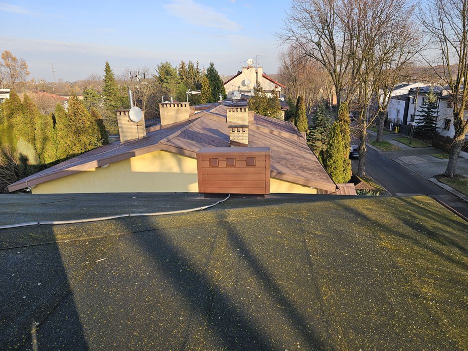 Pogotowie dachowe Montaż Papy krycie uszczelnienia Przecieki Naprawy