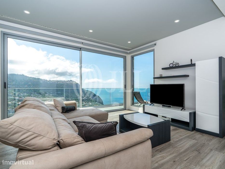 Moradia T2 com piscina, no Arco da Calheta, na Madeira