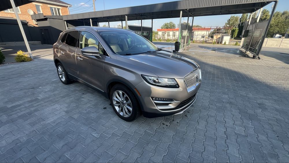 Lincoln MKC 2019 VIN 5LMCJ2C98KUL45197 фото оголошення 6 з 22
