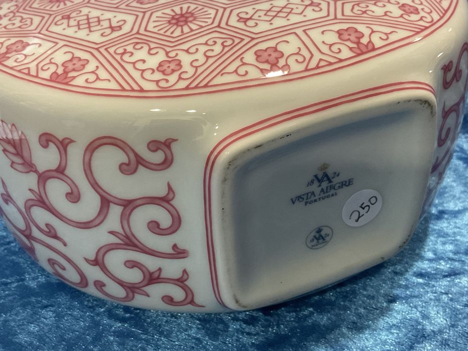 Garrafa vista alegre porcelana alt 23 cm ,anúncios abaixo