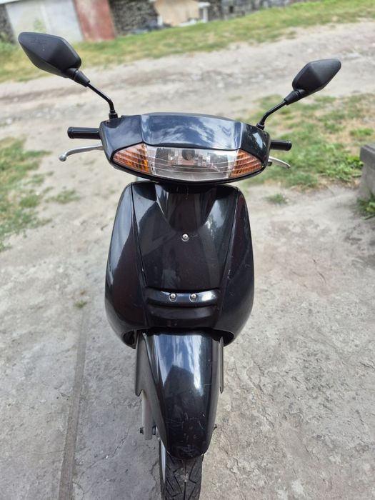 Honda lead af 48