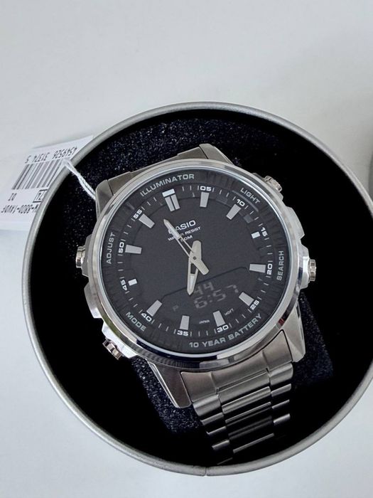Чоловічий годинник Casio AMW-880D-1A.