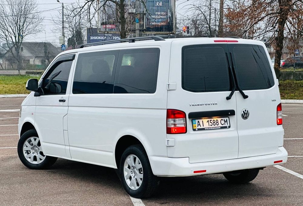 Volkswagen T5, 2.0 дизель, пасажир 9
Надійний та економний автомобіль.