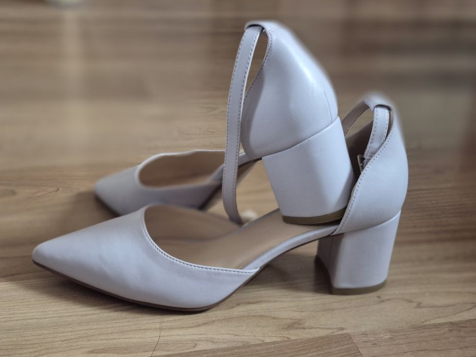 Czółenka damskie 38