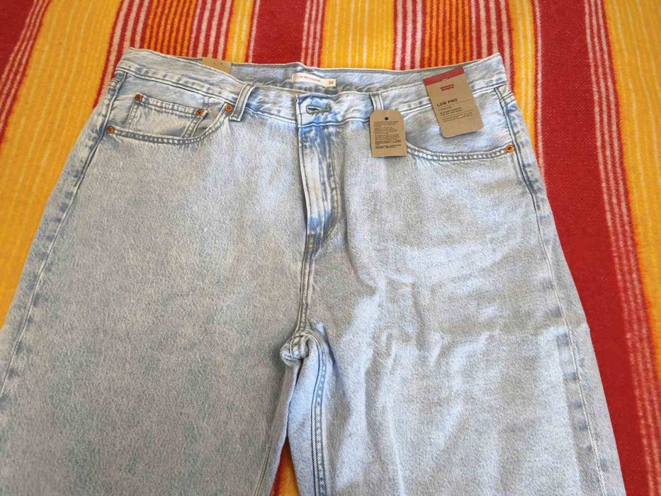 Жіночі джинси Levi's Low Pro Lightweight Women's Jeans